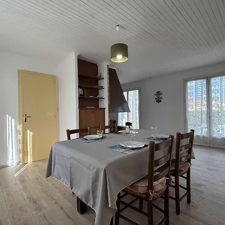 Maison Pour 6 Personnes à Deux Pas De La Plage! Lbo000-089 * La Brée-les-Bains